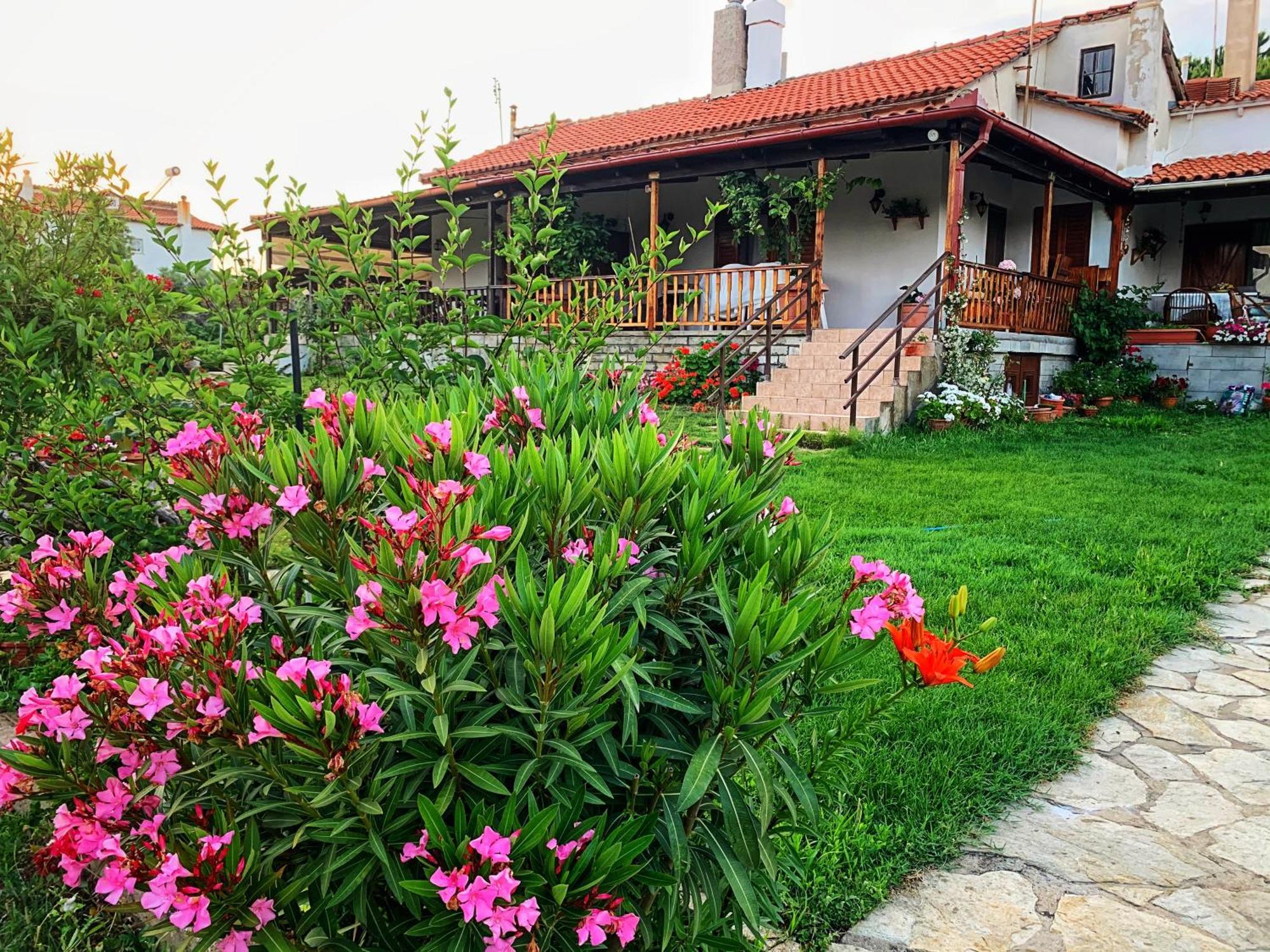 Ivonnis Garden Vila Mesimvria  Exterior foto