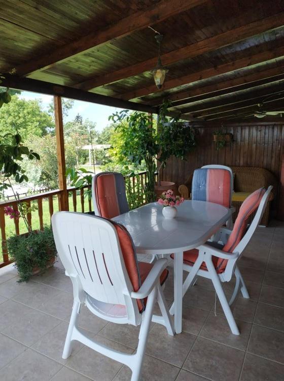 Ivonnis Garden Vila Mesimvria  Exterior foto